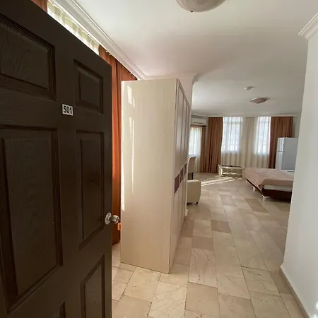 Alanya Central Apartments شقة