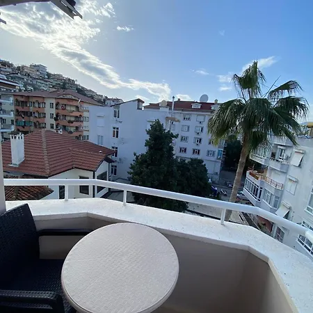 Alanya Central Apartments شقة *